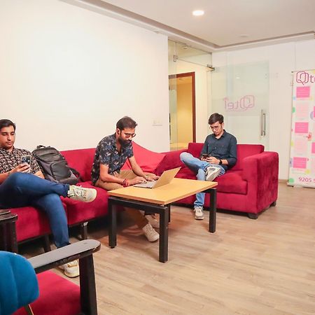 Hotel La Serene By Qotel-Gagan Vihar Anand Vihar นิวเดลี ภายนอก รูปภาพ