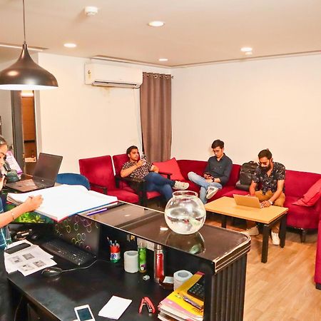 Hotel La Serene By Qotel-Gagan Vihar Anand Vihar นิวเดลี ภายนอก รูปภาพ
